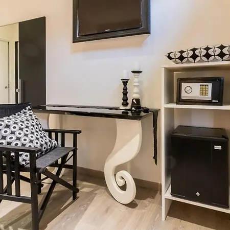 Lumiere Bed & Breakfast *